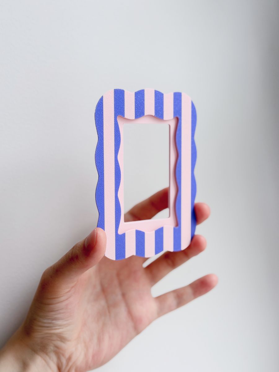 Магнитная рамка для фото Instax Mini, фоторамка на холодильник инстакс мини, черный жгут — фото 8