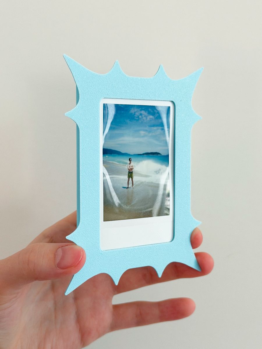 Магнитная рамка для фото Instax Mini, фоторамка на холодильник инстакс мини, черный жгут — фото 7
